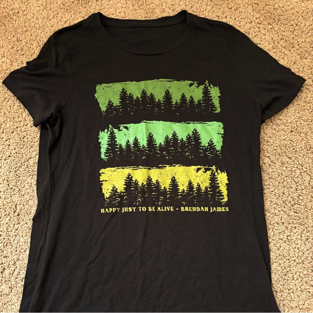 Unisex Size M Brendan James "Happy Just To Be Alive" Black T-shirt